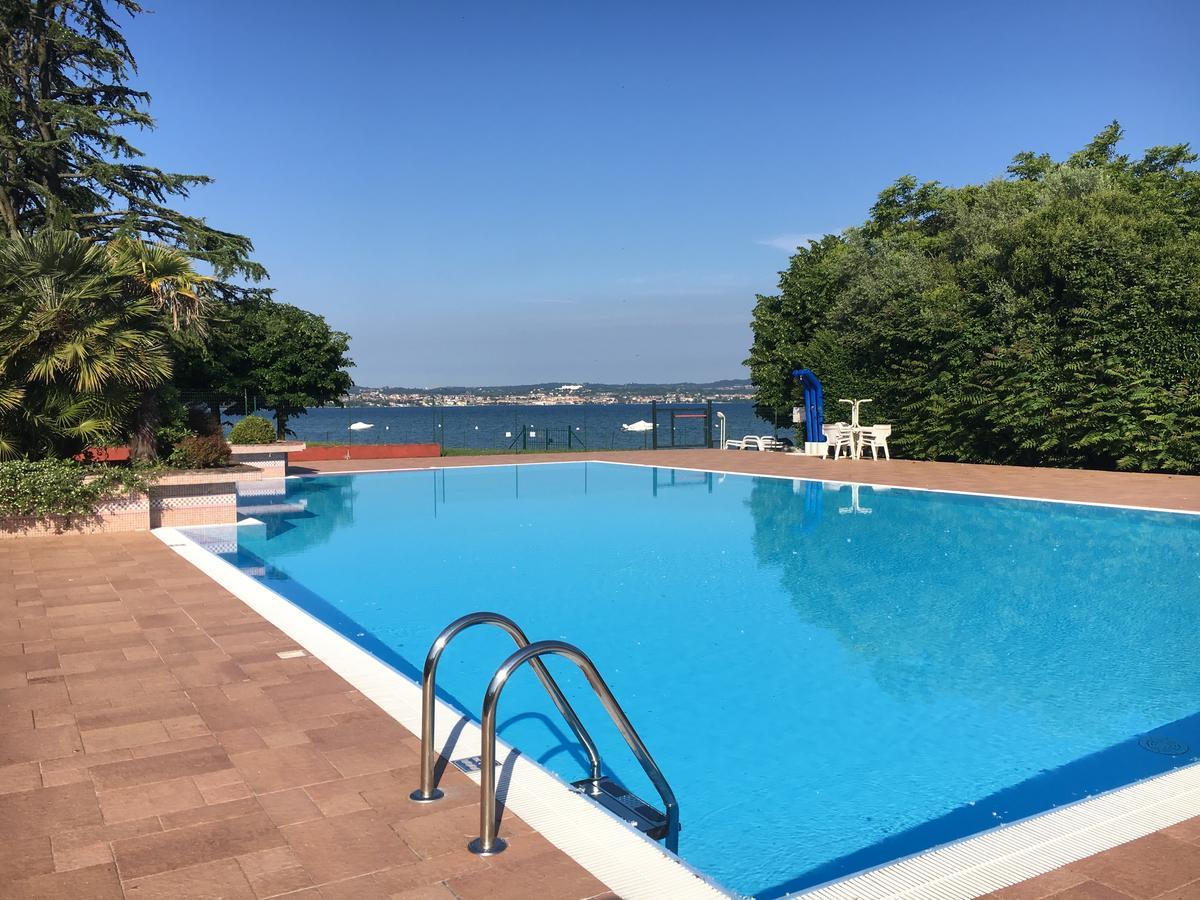 Holiday Sirmione Apartments Zewnętrze zdjęcie