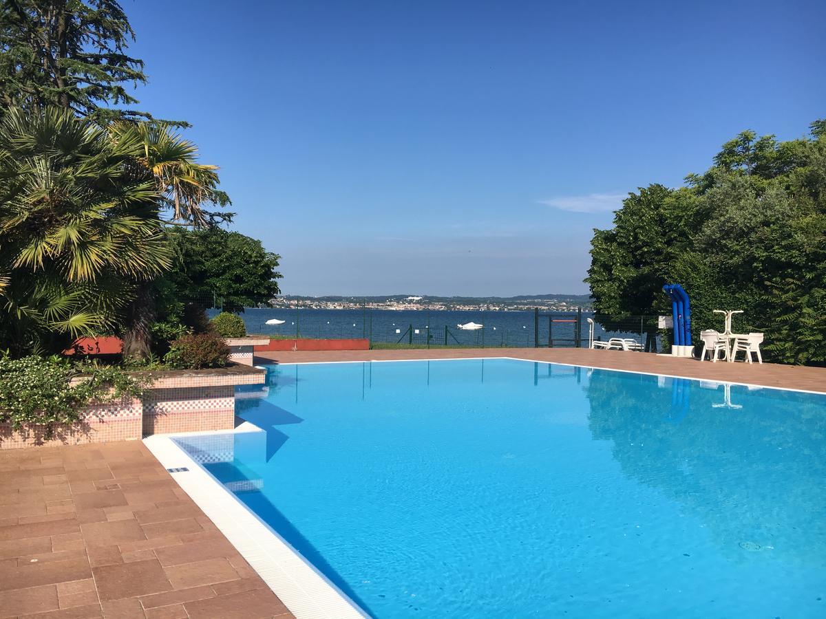 Holiday Sirmione Apartments Zewnętrze zdjęcie