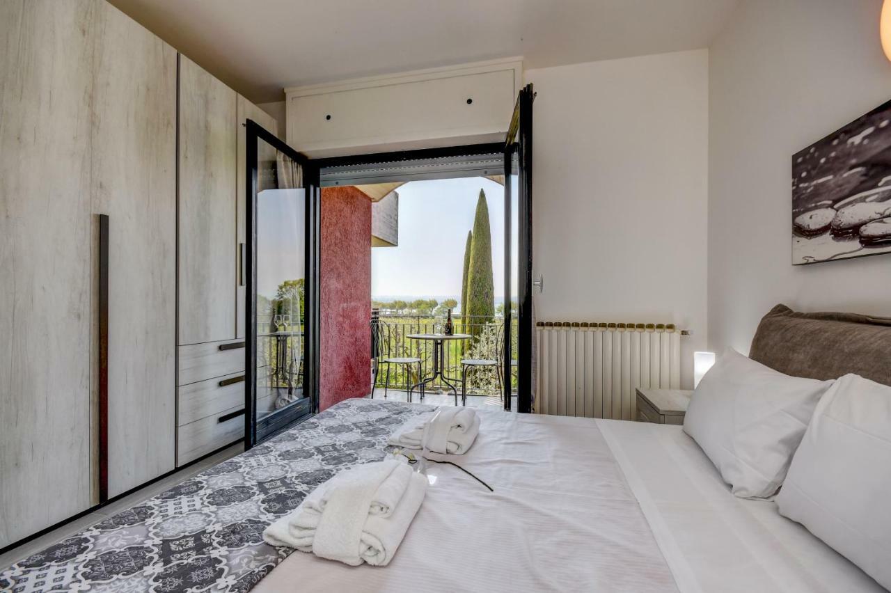 Holiday Sirmione Apartments Zewnętrze zdjęcie