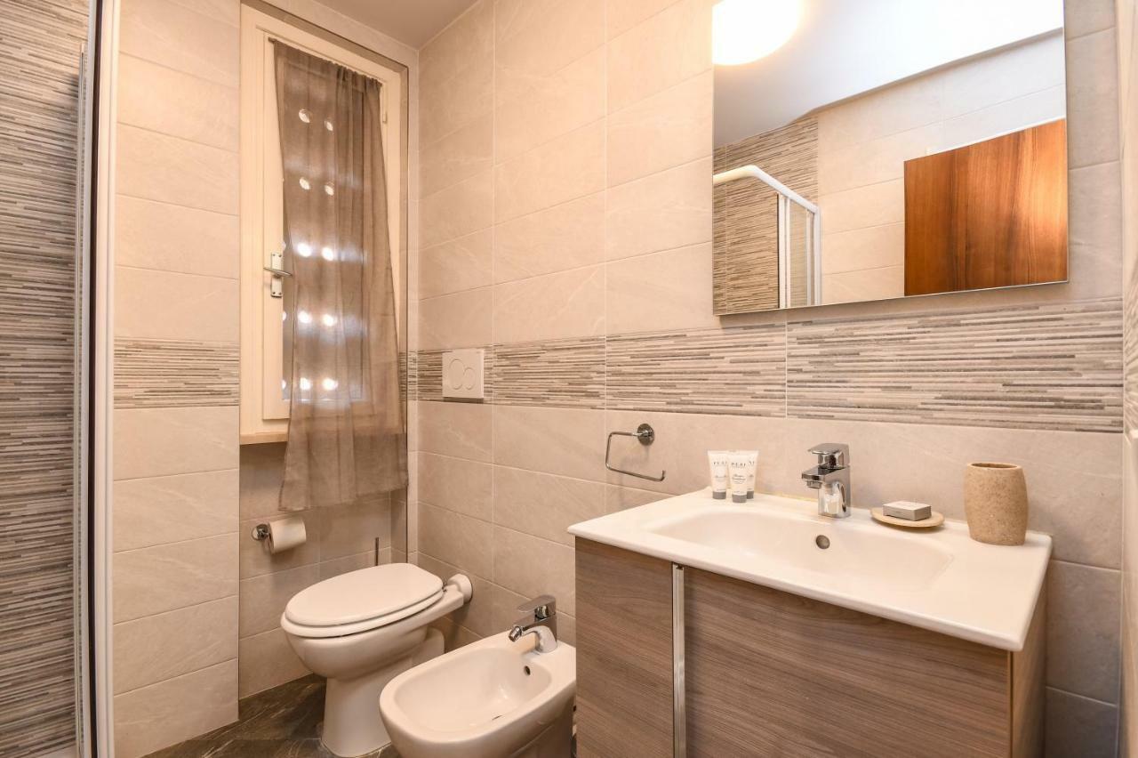 Holiday Sirmione Apartments Zewnętrze zdjęcie